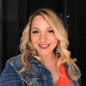 Meet your Posher, Lauren